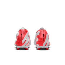 Load image into Gallery viewer, Nike Mercurial Vapor 15 Club MG