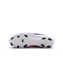 Load image into Gallery viewer, Nike Jr. Tiempo Maestro Club FG/MG