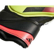 Load image into Gallery viewer, Adidas Youth Predator Goalkeeper Gloves