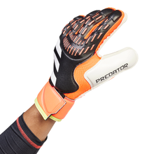 Load image into Gallery viewer, Predator Match Fingersave Goalkeeper Gloves