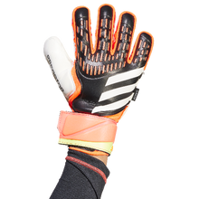 Load image into Gallery viewer, Predator Match Fingersave Goalkeeper Gloves