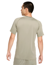 Load image into Gallery viewer, Men's Dri-FIT Slim Short-Sleeve Top