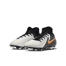 Load image into Gallery viewer, Nike Jr. Phantom Luna 2 Club FG/MG