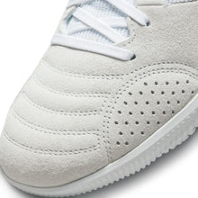 Load image into Gallery viewer, Nike Streetgato Indoor Soccer Shoes