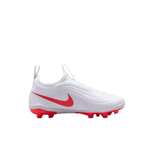 Load image into Gallery viewer, Nike Jr Tiempo Maestro Club Flex
