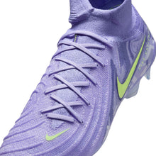 Load image into Gallery viewer, Nike United Phantom Luna 2 Elite FG
