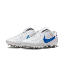 Load image into Gallery viewer, Nike Premier 3 FG
