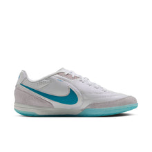 Load image into Gallery viewer, Nike Tiempo Streetgato IC
