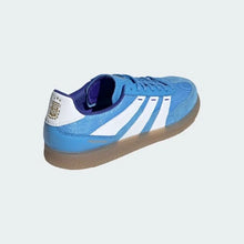Load image into Gallery viewer, Adidas Predator Freestyle
