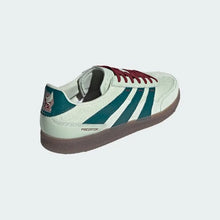 Load image into Gallery viewer, Adidas Predator Freestyle
