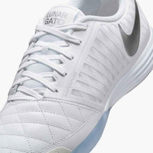 Load image into Gallery viewer, Nike Lunargato II
