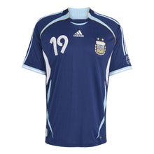 Load image into Gallery viewer, Adidas Men's Argentina 2006 Away Messi Jersey

