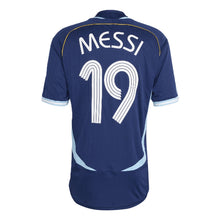 Load image into Gallery viewer, Adidas Men's Argentina 2006 Away Messi Jersey
