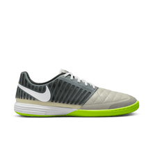 Load image into Gallery viewer, Nike Lunar Gato II IC
