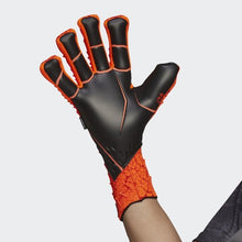 Load image into Gallery viewer, Adidas Predator Pro Gloves Fingersaves
