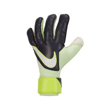 Load image into Gallery viewer, Nike Goalkeeper Grip3 Gloves
