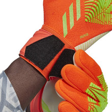 Load image into Gallery viewer, Adidas Predator Glove League
